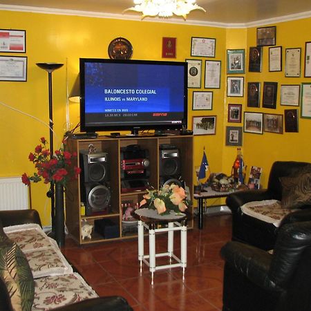 Hostal El Mirador Punta Arenas Esterno foto